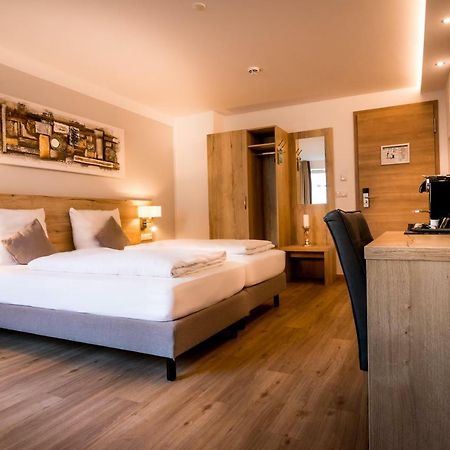 Hotel Am Kumpfmuehler Kastell Регенсбург Экстерьер фото